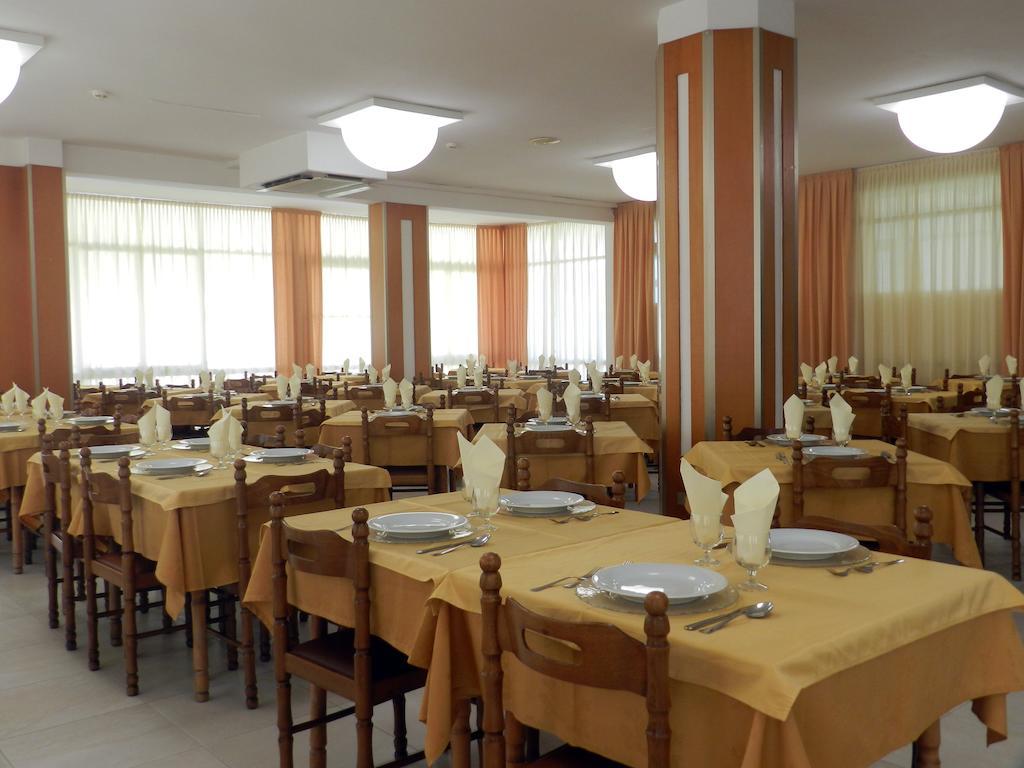 Hotel Michelangelo Bellaria-Igea Marina Exterior photo